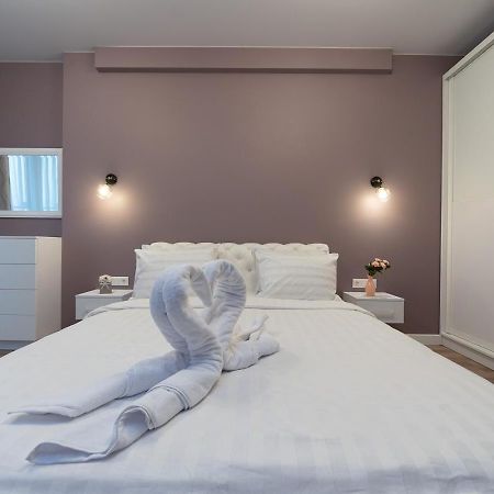 New Modern Apartments. Metro Minskaya 키예프 외부 사진
