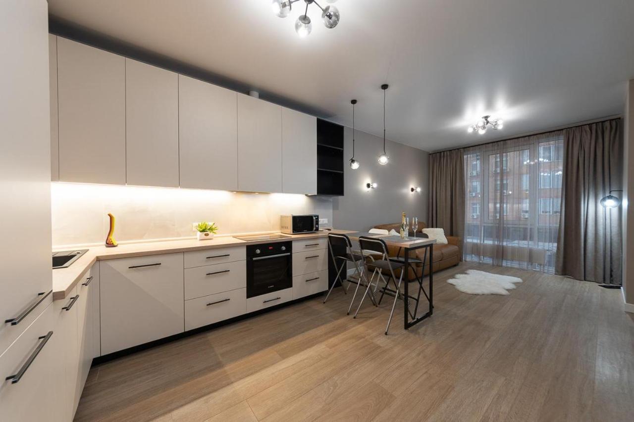 New Modern Apartments. Metro Minskaya 키예프 외부 사진