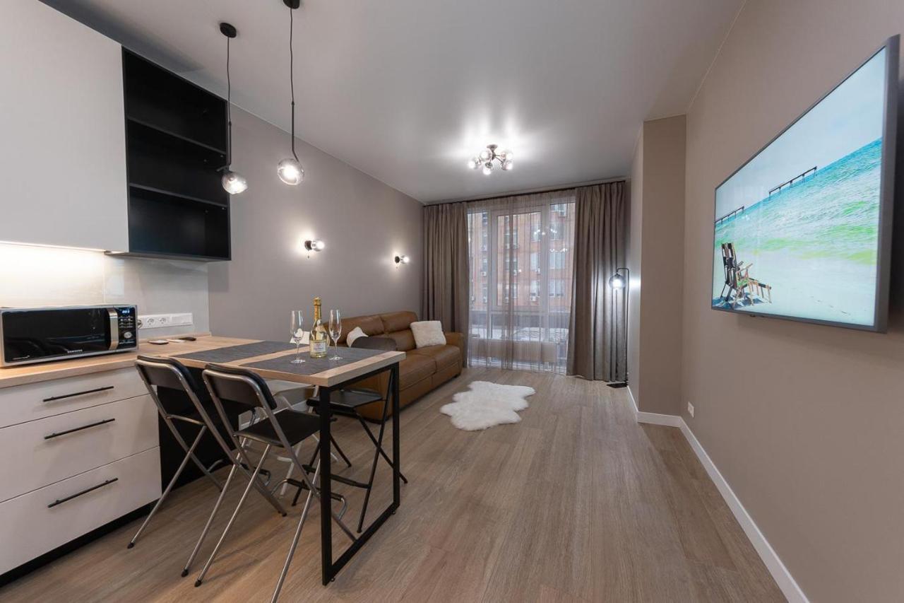 New Modern Apartments. Metro Minskaya 키예프 외부 사진