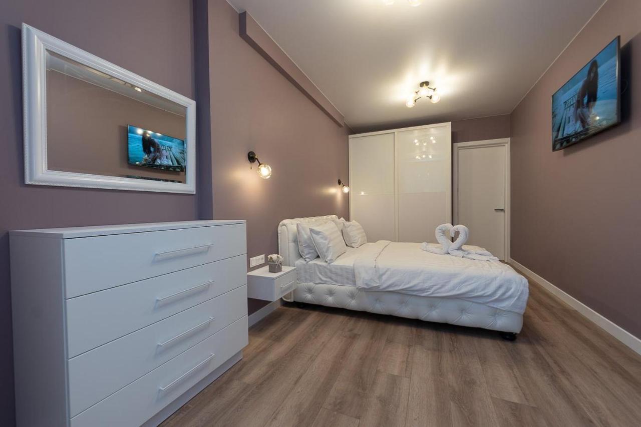 New Modern Apartments. Metro Minskaya 키예프 외부 사진