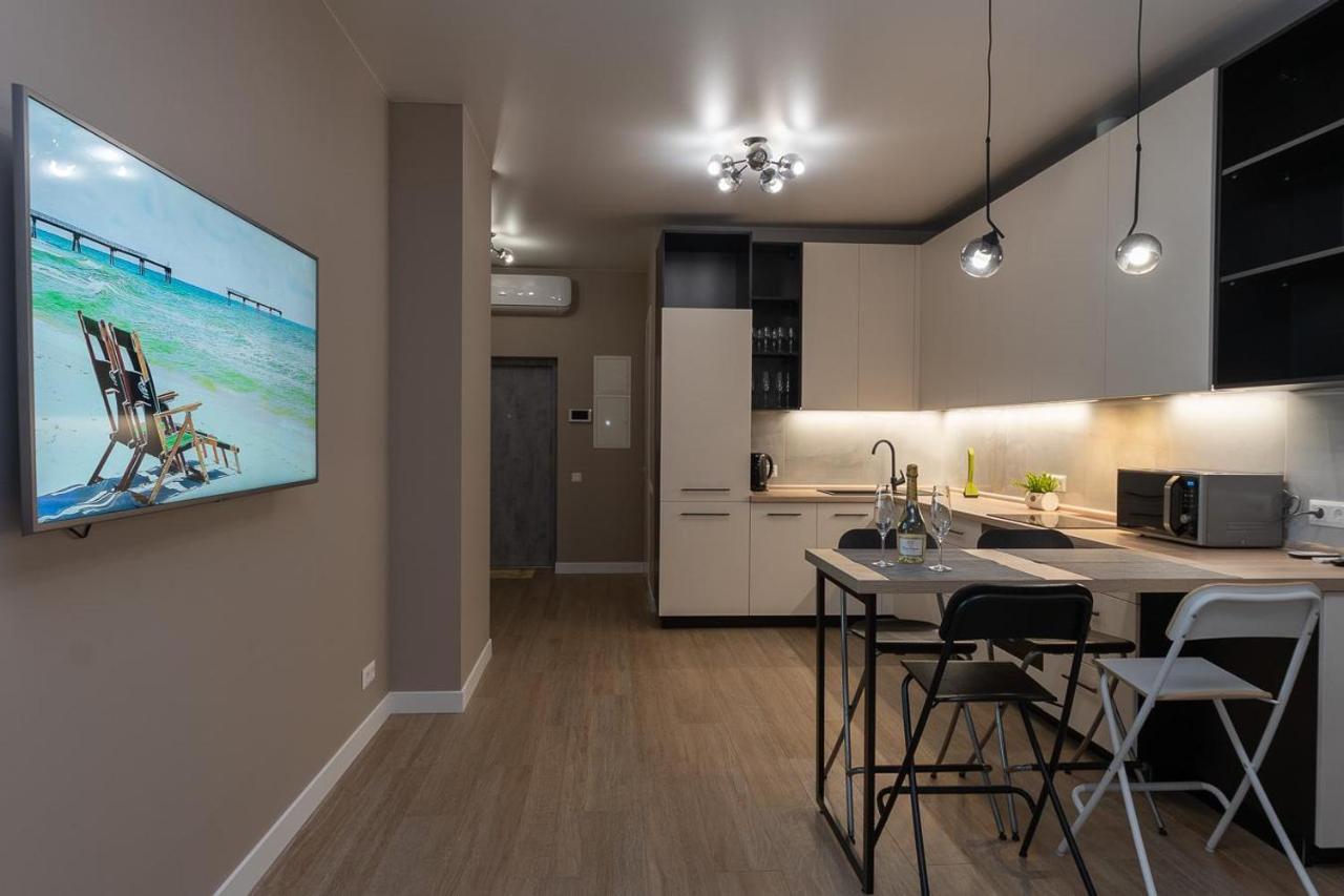 New Modern Apartments. Metro Minskaya 키예프 외부 사진